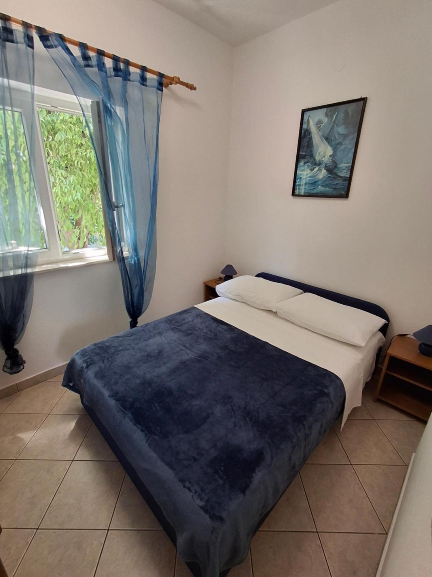 Apartmani Marta Marina Exterior photo
